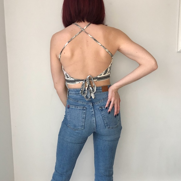 ❌SOLD Tie Back Crop Top - Picture 2 of 4